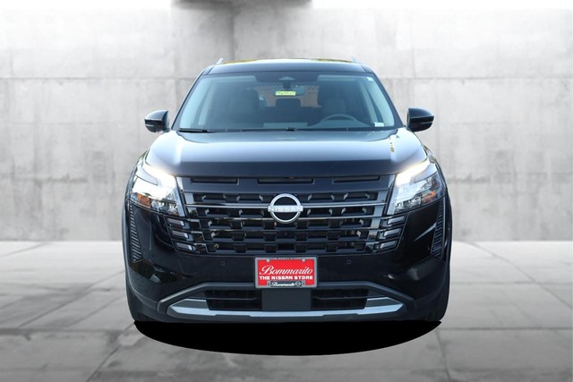 Nissan Pathfinder Vehicle Image 04