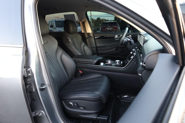 Genesis GV80 Vehicle Full-screen Gallery Image 27