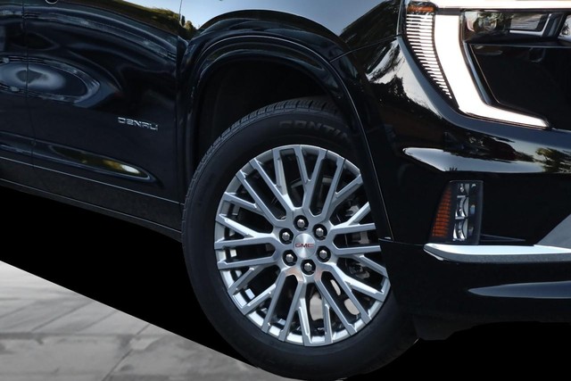 GMC Acadia Vehicle Full-screen Gallery Image 03