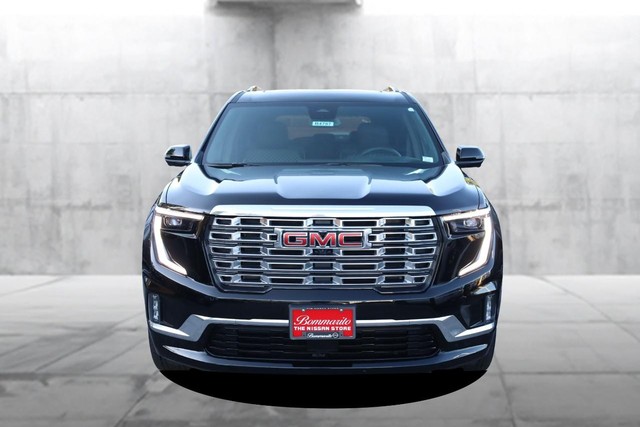 GMC Acadia Vehicle Full-screen Gallery Image 04