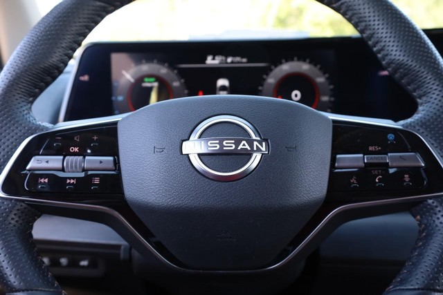 Nissan ARIYA Vehicle Full-screen Gallery Image 9