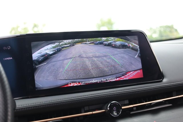 Nissan ARIYA Vehicle Full-screen Gallery Image 13