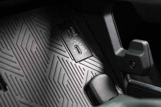 Toyota 4Runner Vehicle Image 15