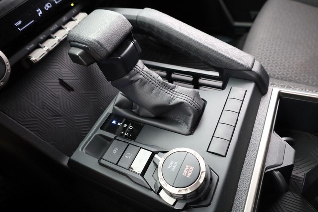 Toyota 4Runner Vehicle Image 16