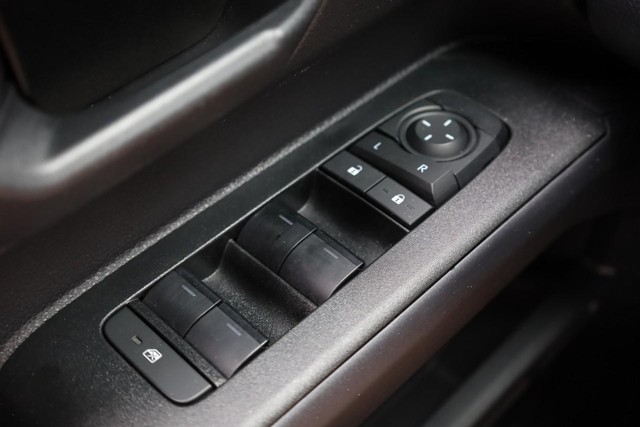 Toyota 4Runner Vehicle Image 18
