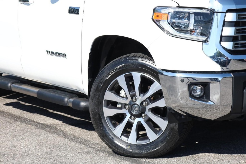 Toyota Tundra 4WD Vehicle Full-screen Gallery Image 3
