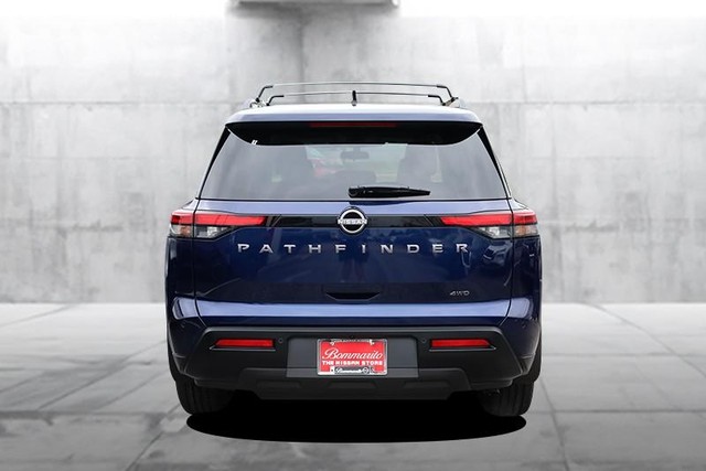 Nissan Pathfinder Vehicle Image 06