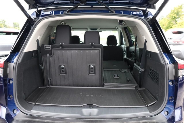 Nissan Pathfinder Vehicle Image 08