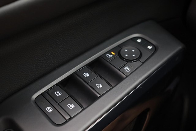Nissan Pathfinder Vehicle Image 20
