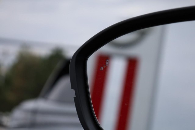 Nissan Pathfinder Vehicle Image 22