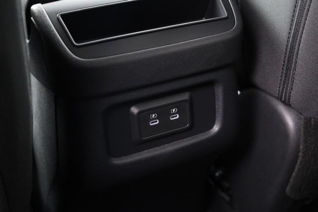 Nissan Pathfinder Vehicle Image 24