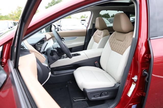 Nissan Murano Vehicle Full-screen Gallery Image 9