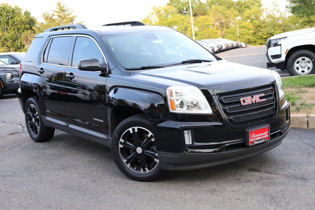 GMC Terrain Vehicle Image 02