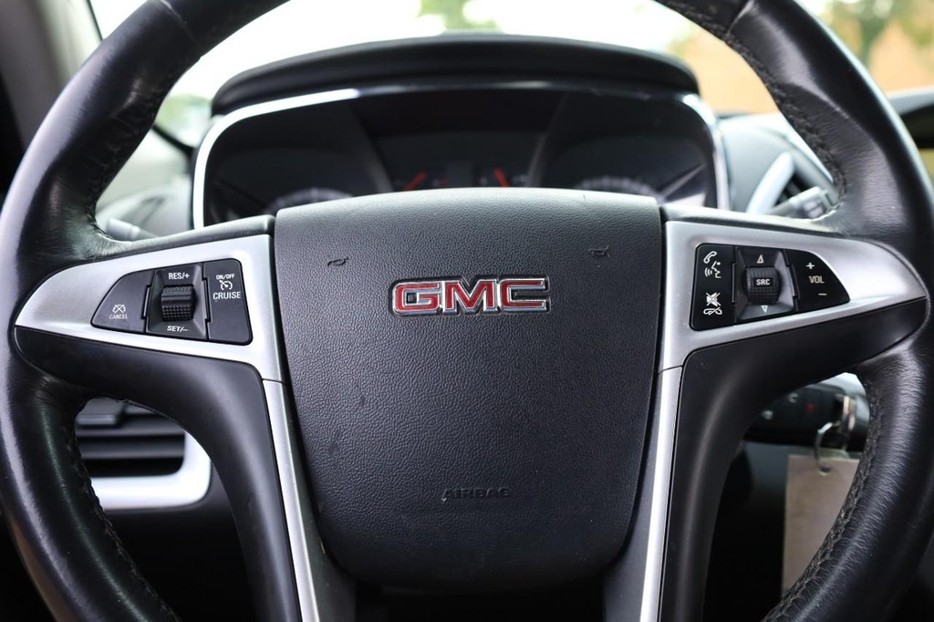 GMC Terrain Vehicle Image 10