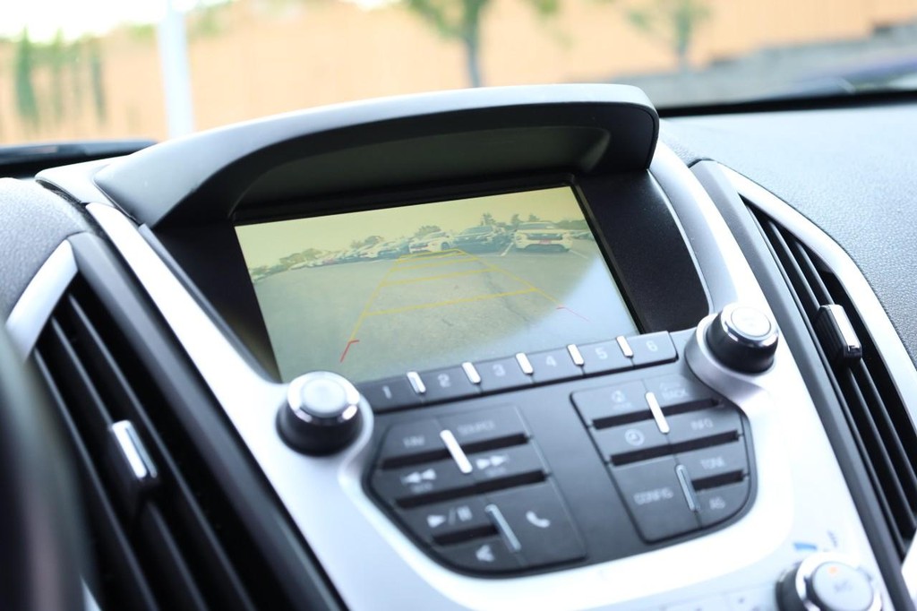GMC Terrain Vehicle Image 12