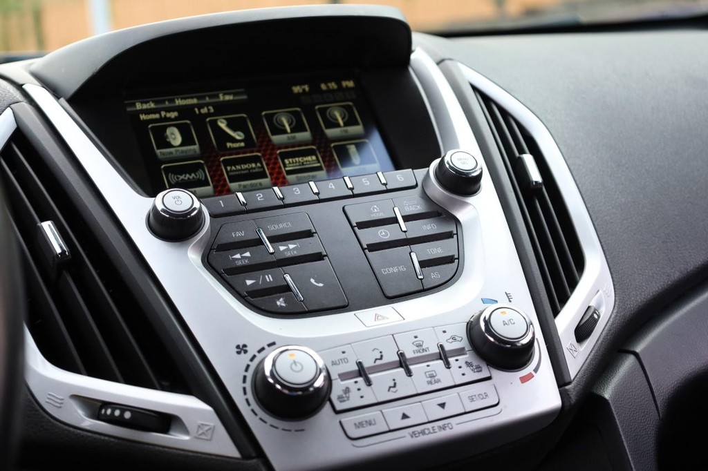 GMC Terrain Vehicle Image 14