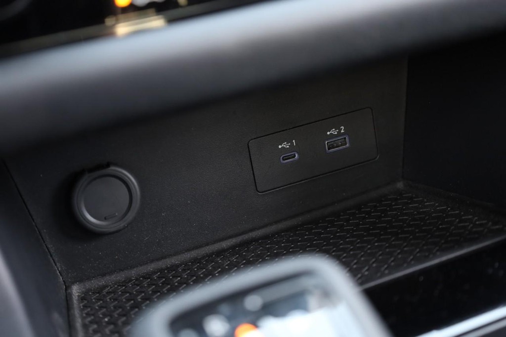 Nissan Pathfinder Vehicle Image 18