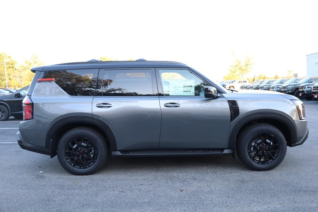 Nissan Armada Vehicle Image 04