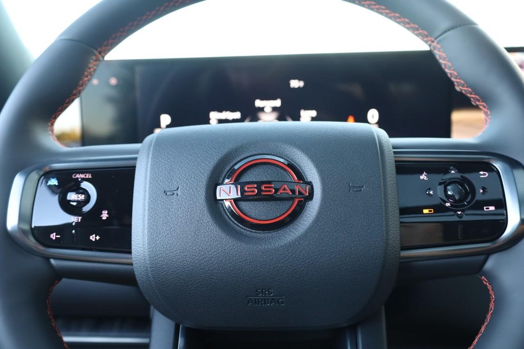 Nissan Armada Vehicle Image 12