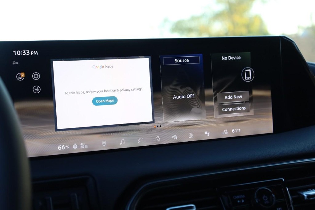 Nissan Armada Vehicle Image 14