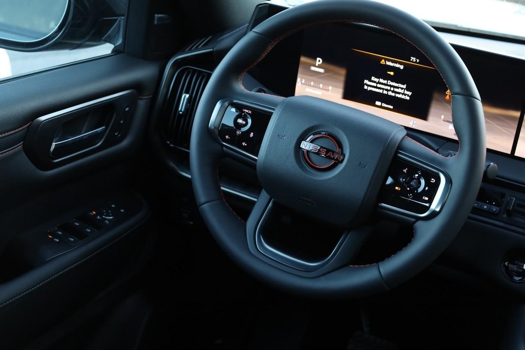 Nissan Armada Vehicle Image 28