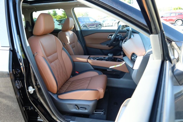 Nissan Rogue Vehicle Image 29