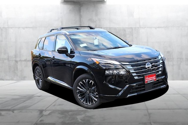 Nissan Rogue Vehicle Image 02