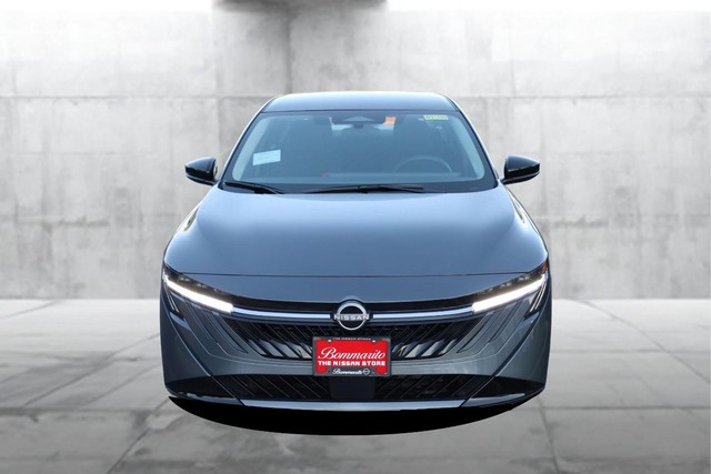 Nissan Sentra Vehicle Image 04