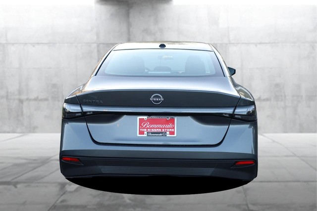 Nissan Sentra Vehicle Image 06