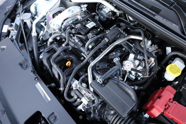 Nissan Sentra Vehicle Image 26