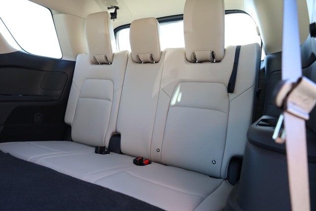 Nissan Pathfinder Vehicle Image 25