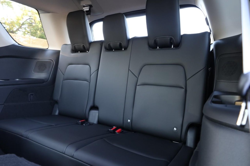 Nissan Pathfinder Vehicle Image 28