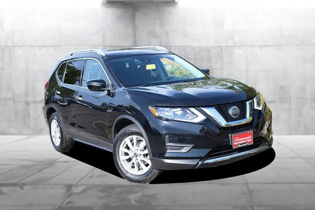 Nissan Rogue Vehicle Image 02