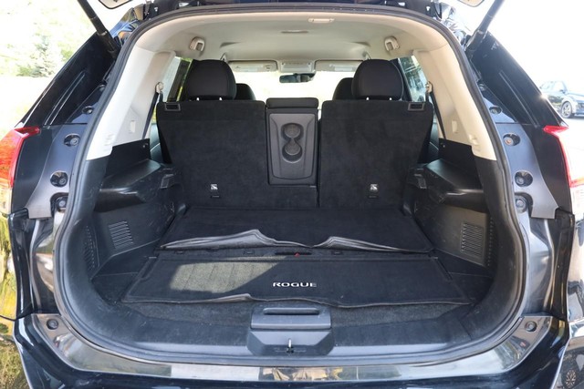 Nissan Rogue Vehicle Image 07
