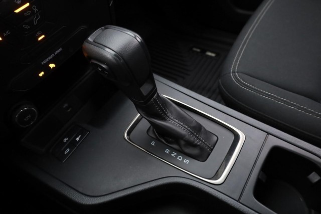 Ford Ranger Vehicle Full-screen Gallery Image 16