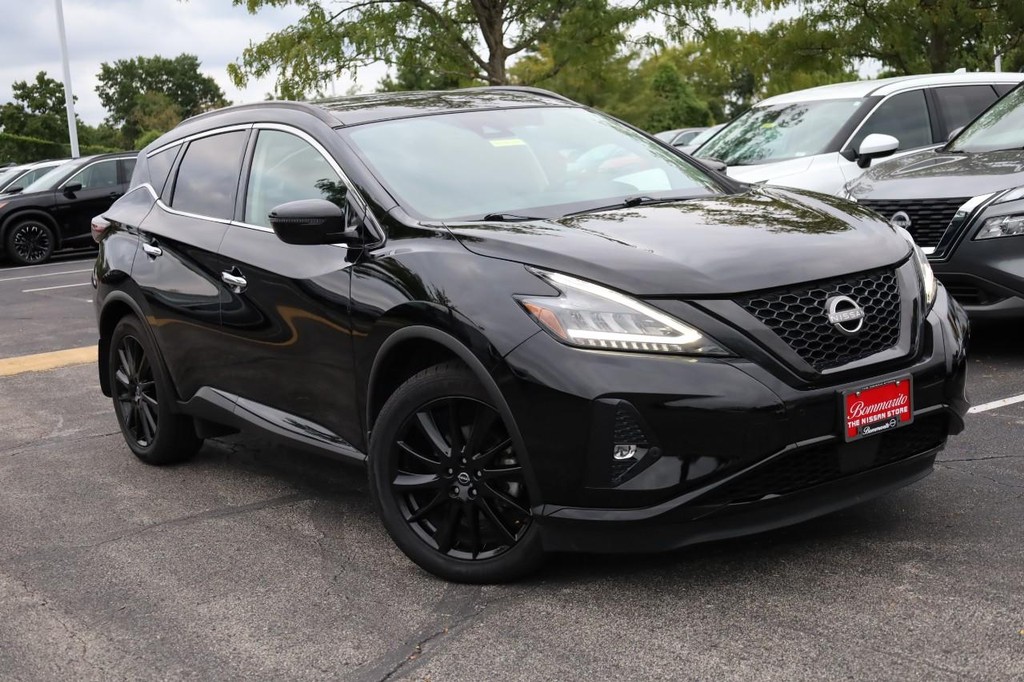 Nissan Murano Vehicle Image 02