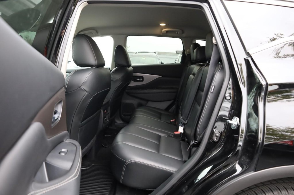 Nissan Murano Vehicle Image 19