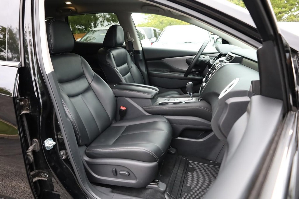Nissan Murano Vehicle Image 23