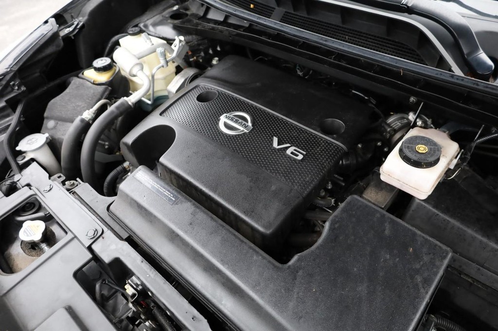 Nissan Murano Vehicle Image 24