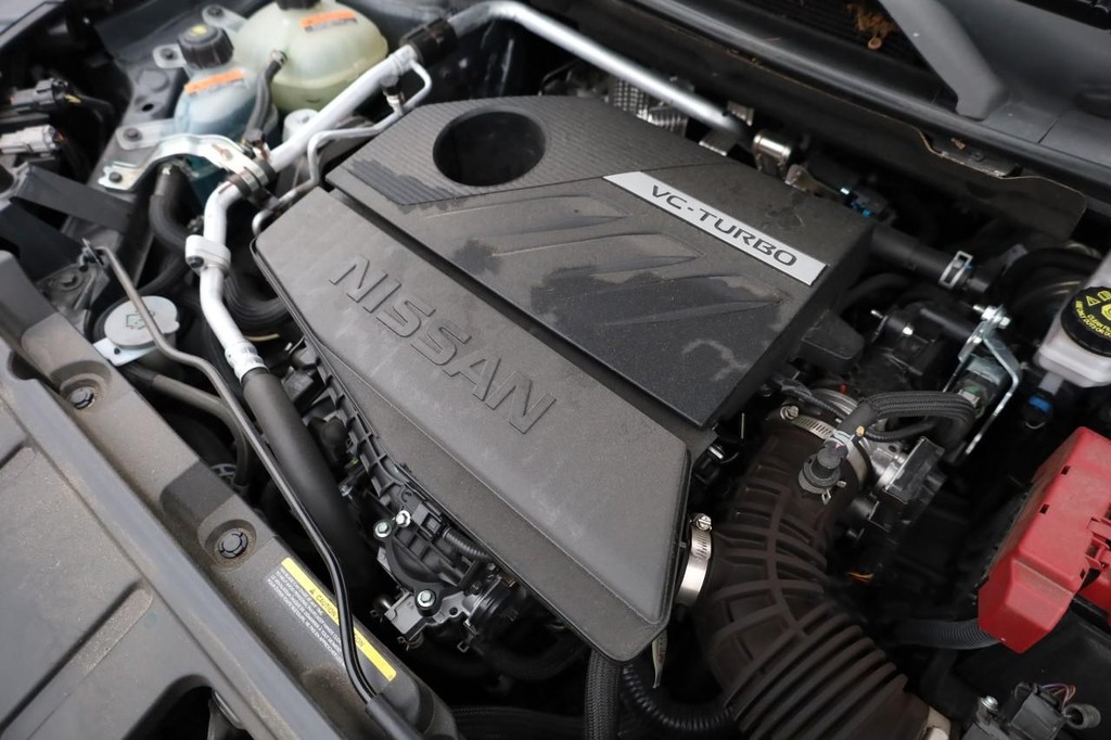 Nissan Rogue Vehicle Image 25