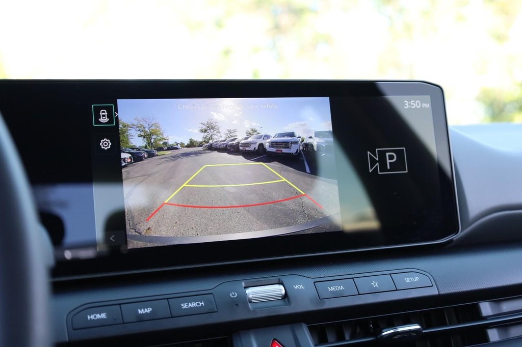Kia K4 Vehicle Image 12