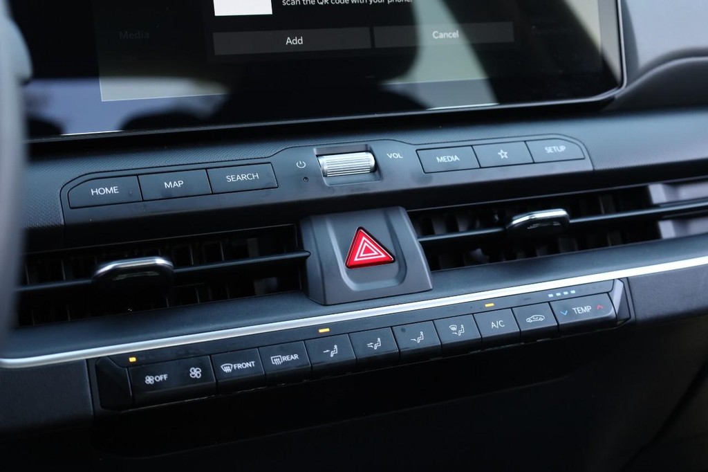 Kia K4 Vehicle Image 13