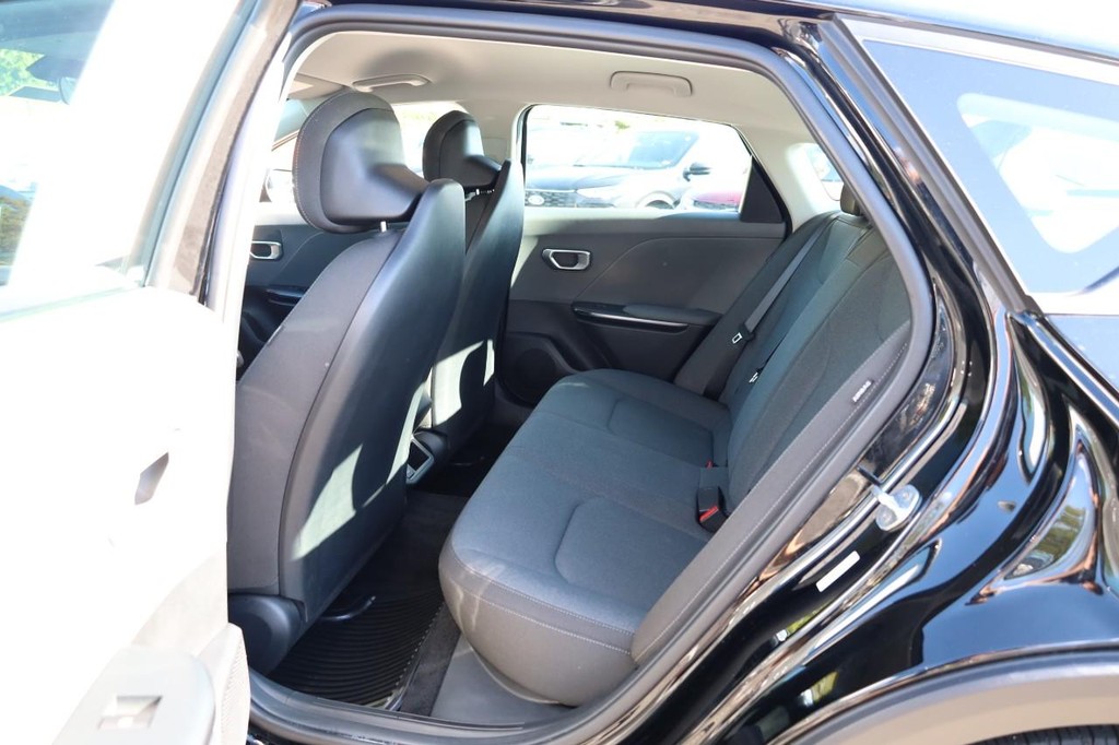 Kia K4 Vehicle Image 20