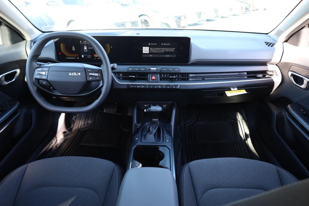 Kia K4 Vehicle Image 22