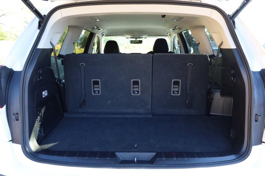 Subaru Ascent Vehicle Image 07