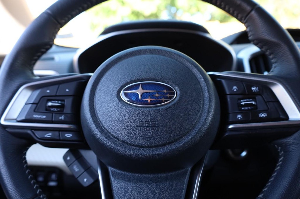 Subaru Ascent Vehicle Image 11