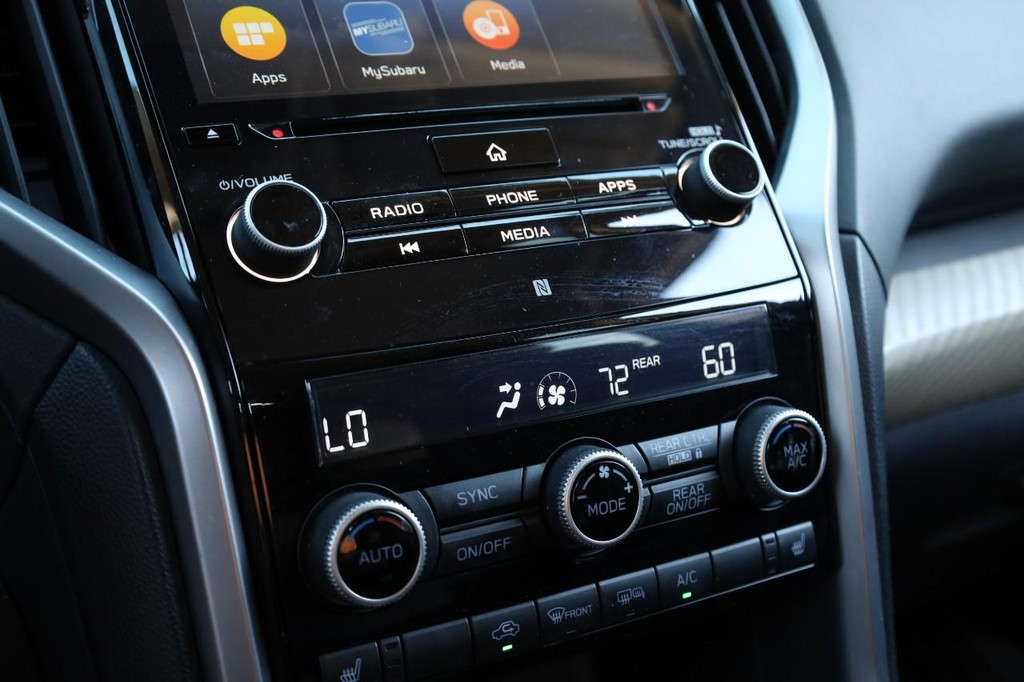 Subaru Ascent Vehicle Image 16