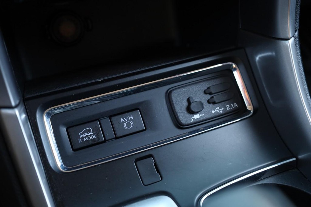 Subaru Ascent Vehicle Image 18