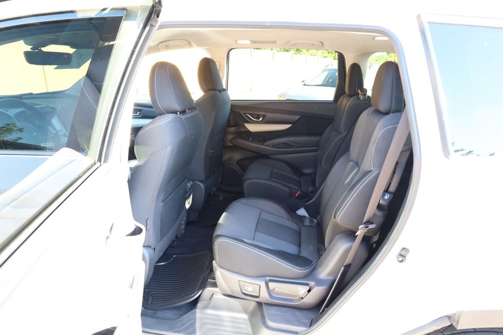 Subaru Ascent Vehicle Image 23