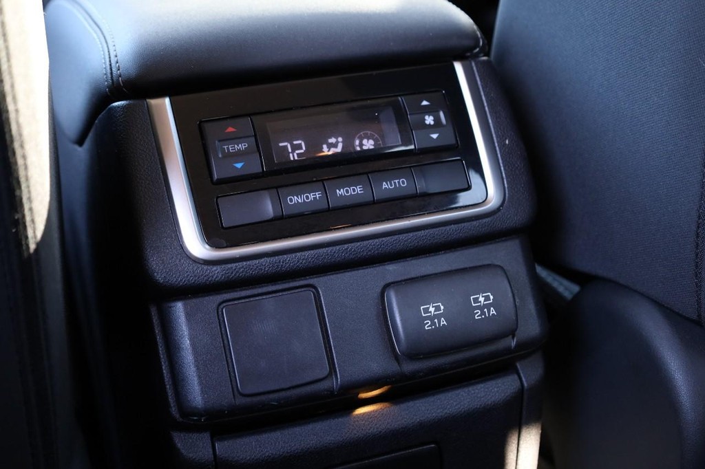 Subaru Ascent Vehicle Image 24